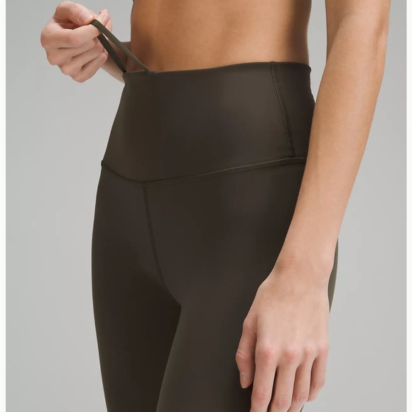 Lululemon Wunder Train High-Rise Tight 25" - Picture 3 of 4